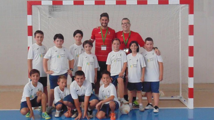 Más de medio centenar de niños han disfrutado del campus del Jaén Paraíso Interior FS en La Carolina