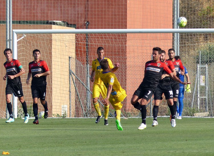 El Linares Deportivo cae en su cuarto amistoso frente al Alcorcón