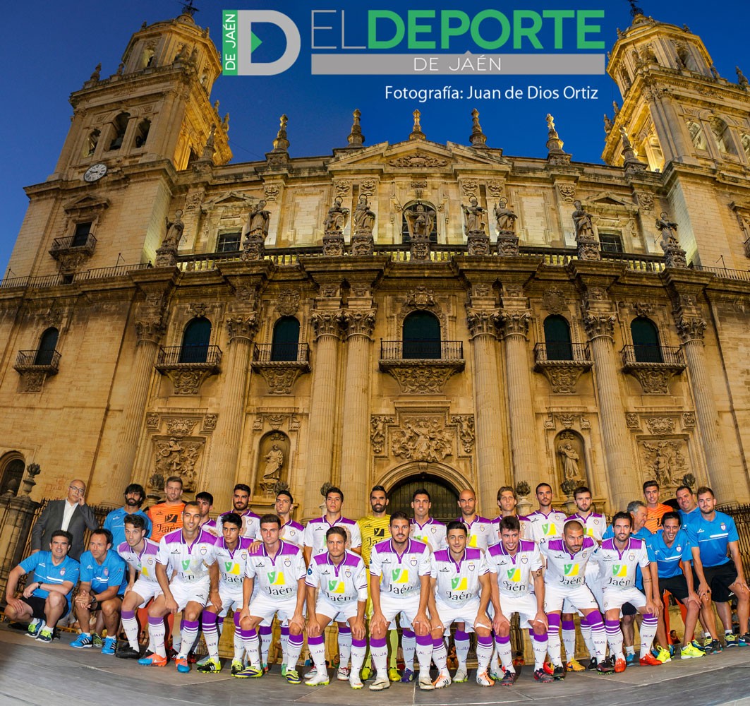 El Real Jaén presenta al primer equipo de la temporada 2015-16