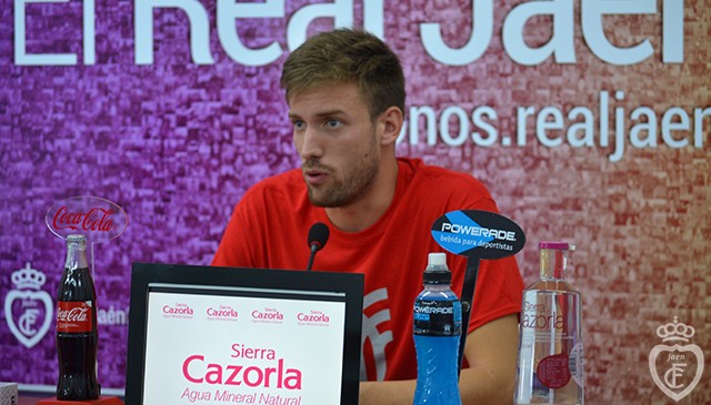 Adri: “La competencia con los compañeros es excelente y eso ayudará al equipo“