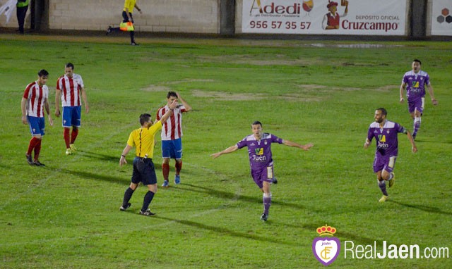 Victoria con carácter del Real Jaén en Algeciras