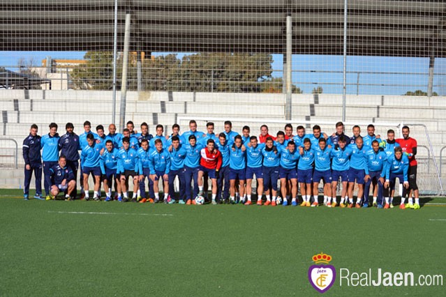 El Real Jaén completa una sesión de entrenamiento con el filial para preparar su próxima cita