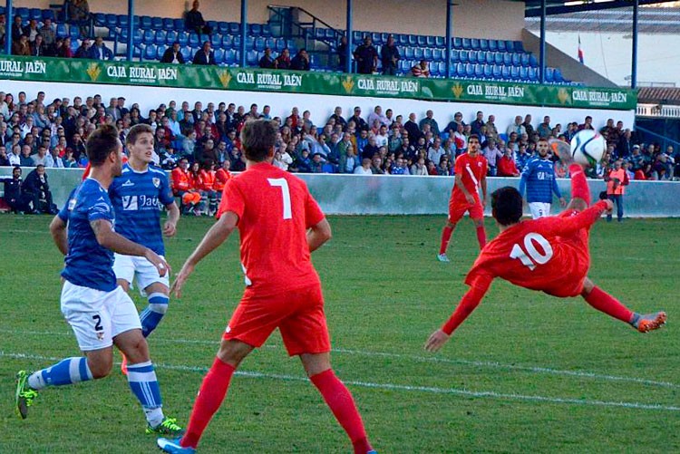 El Linares Deportivo suma un punto frente al Sevilla Atlético