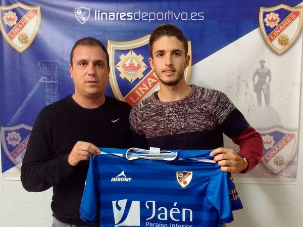El Linares Deportivo incorpora al lateral derecho Antonio Jesús