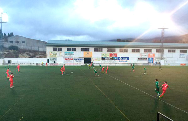 El Mancha Real se lleva el derbi y Los Villares cae frente al Antequera (análisis de la Tercera)