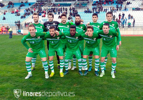 La Hoya Lorca doblega al Linares y lo mete en descenso