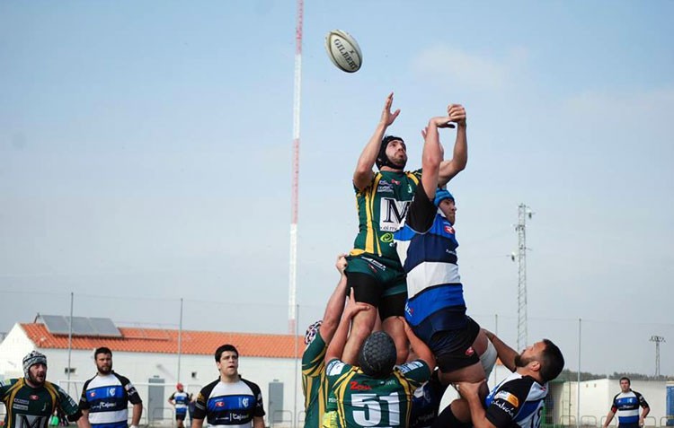 Jaén Rugby salda con victoria la ida de cuartos de los playoffs