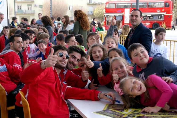 El Jaén Paraíso Interior recoge 8.000 kilos de alimentos en ‘Juntos ayudamos más’