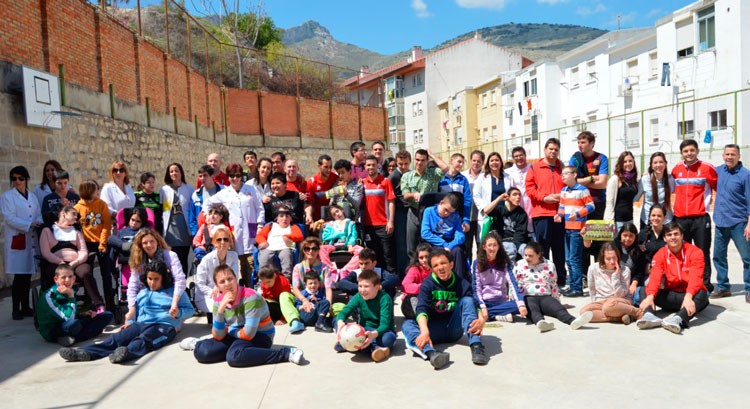 El Jaén FS visita al alumnado del centro ‘Virgen de la Capilla’