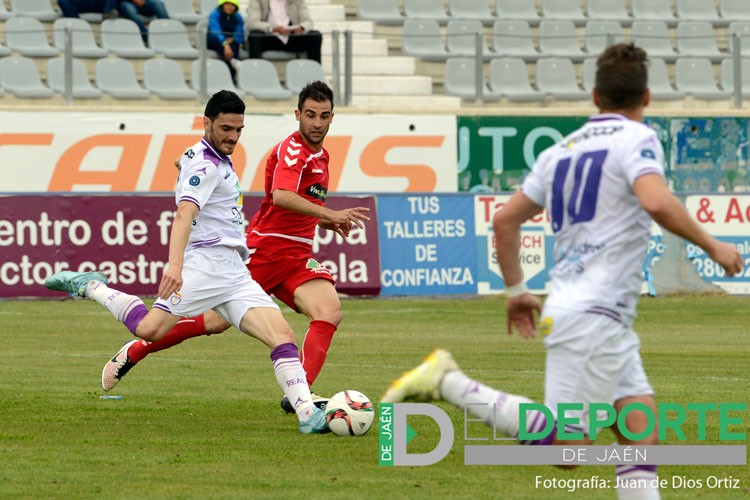 El Real Jaén suma un punto frente al líder (la crónica)