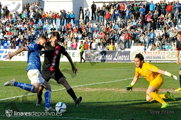 El Linares Deportivo vence por la mínima al filial almeriense