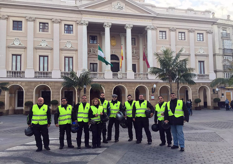 Una docena de moteros intentará dar una vuelta a Andalucía en 24 horas