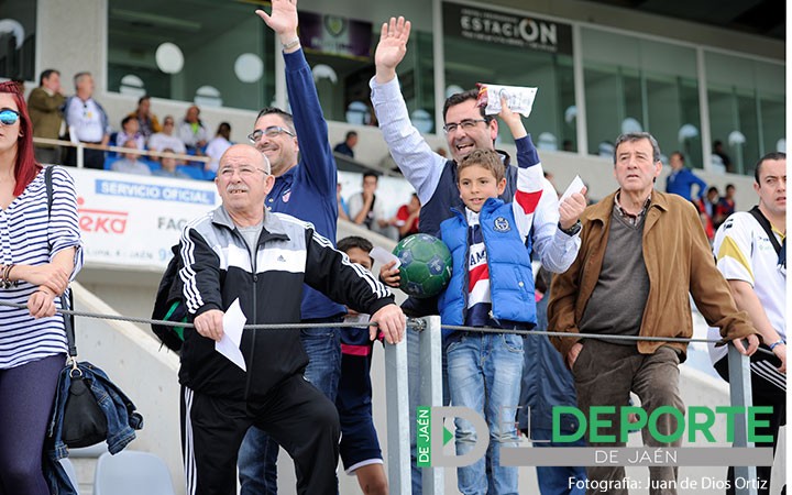 La afición en La Victoria (Real Jaén – Cádiz CF)