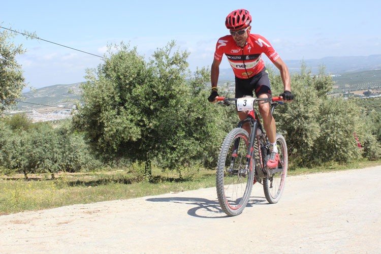 Carrasco continúa líder tras la segunda etapa de la Vuelta de Andalucía MTB