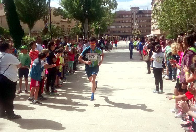 Abdelfatah Dalal y Lola Chiclana vencen en el XVII Cross Santo Domingo de Silos