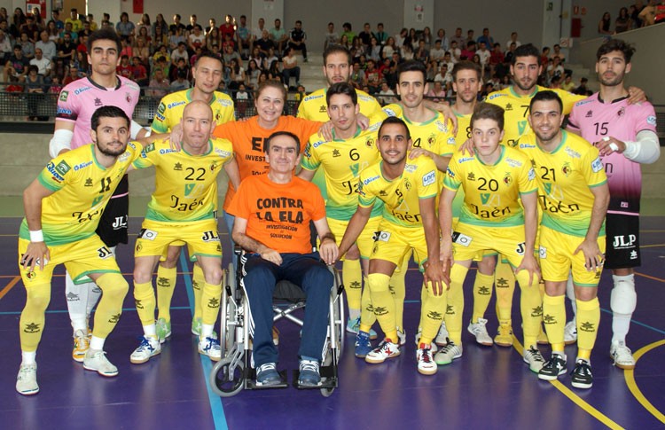 El Jaén FS disputa un encuentro benéfico en Doña Mencía y homenajea a Boyis