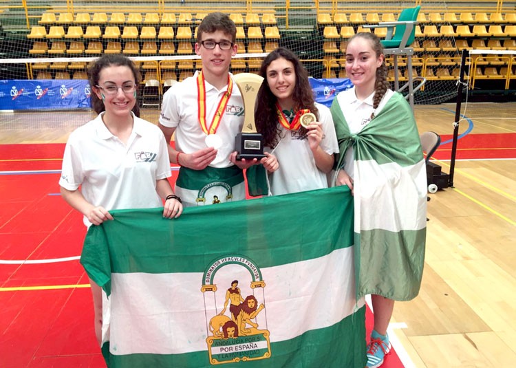 Dos infantiles de Arjonilla, campeones de España en el Nacional de bádminton con la selección andaluza