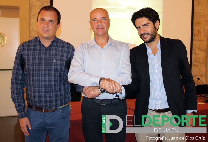 El nuevo Linares Deportivo arranca con el objetivo de lograr la máxima «profesionalización»