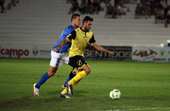 El Marbella FC remonta el tempranero gol del Linares Deportivo