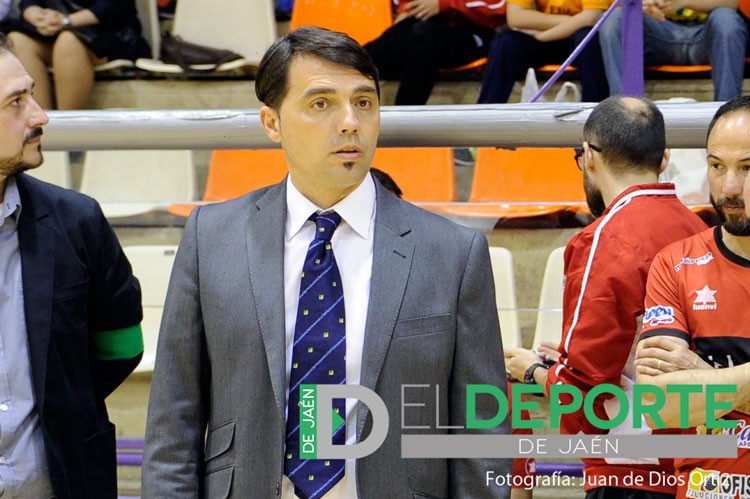 El delegado del primer equipo del Jaén FS, Jesús Chanivet, renueva su compromiso con el club