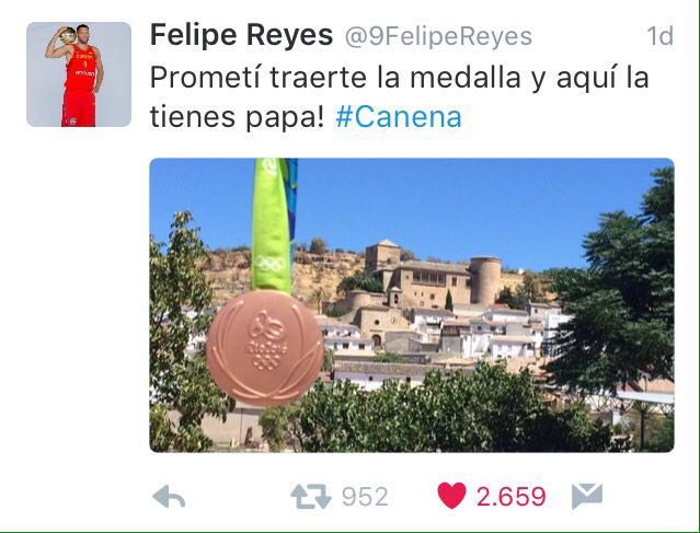 Felipe Reyes regresa a Canena para brindar el bronce a su padre
