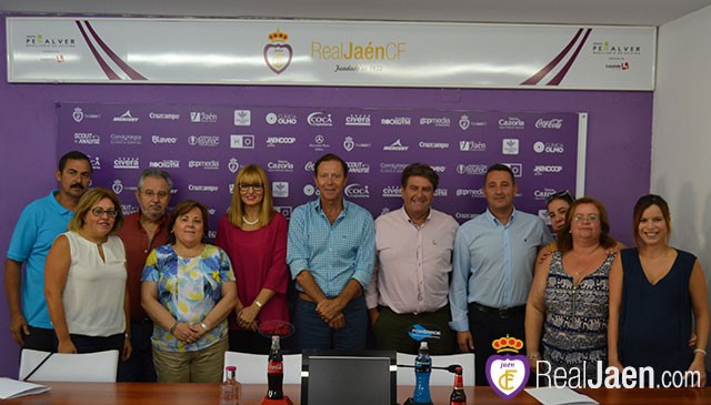 El Real Jaén llega a un acuerdo de colaboración con la Federación de AAVV ‘Objetivos Comunes’