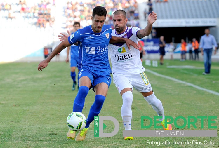 Real Jaén y Linares Deportivo firman tablas en el derbi del bochorno (la crónica)