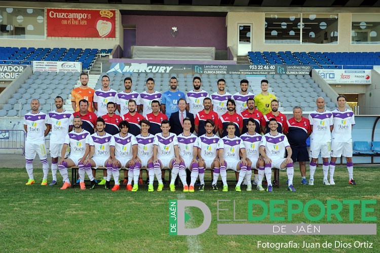 El Real Jaén realiza su foto oficial de la temporada 2016-17