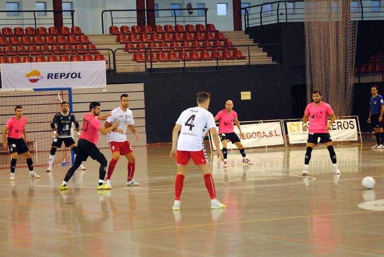 El Jaén FS logra una trabajada victoria frente al Puertollano