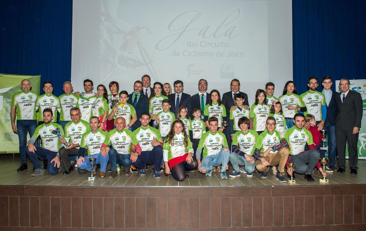 Los ciclistas más destacados del año, homenajeados en Bailén
