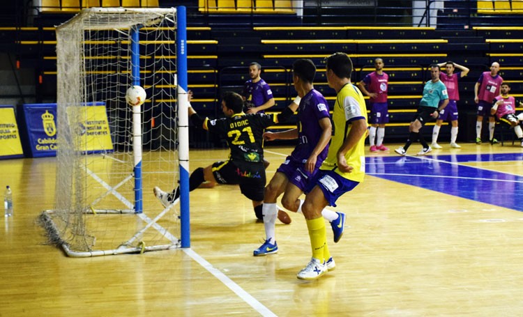 El Jaén Paraíso Interior cae en la cancha del Gran Canaria