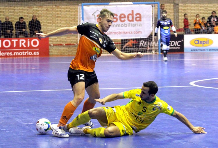 El Jaén FS cae ante el Ribera Navarra por un minuto fatídico