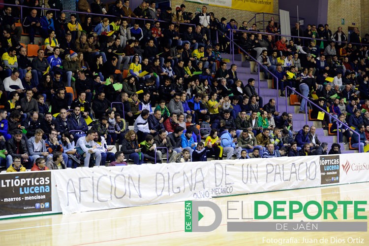 La afición del Jaén FS volvió a reclamar un Palacio de Deportes
