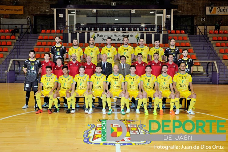 El Jaén Paraíso Interior FS realiza su foto oficial de la temporada 2016-17