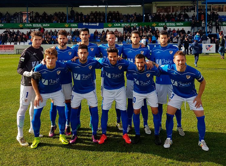 La UD Melilla vence al Linares Deportivo en cinco minutos