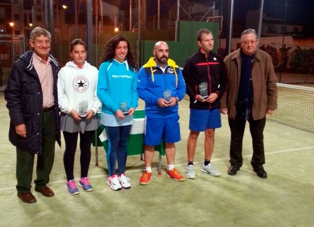Más de sesenta jugadores participaron en el Jaén Tenis Tour