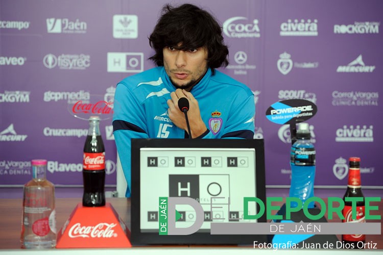 Víctor Andrés: «En los últimos dos meses se está viendo un Real Jaén mejor»