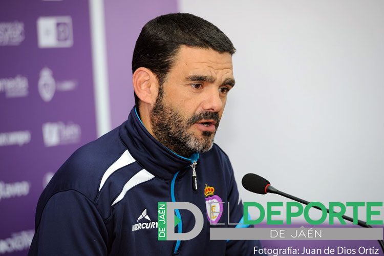 Tejada: «A los dos equipos nos va la vida, cada uno en su objetivo»