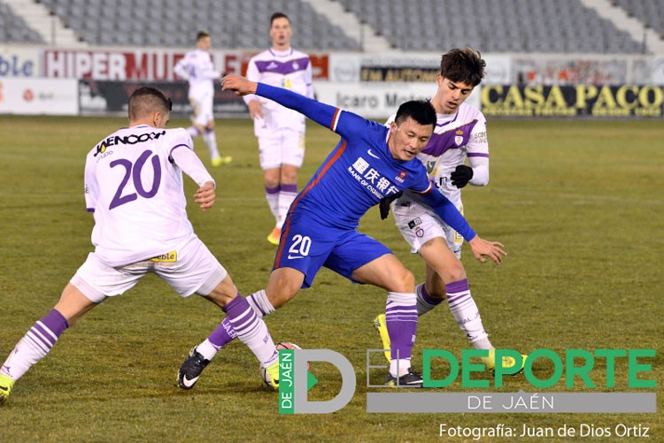 El Real Jaén se lleva el Trofeo del Olivo ante el Chongqing Dangdai