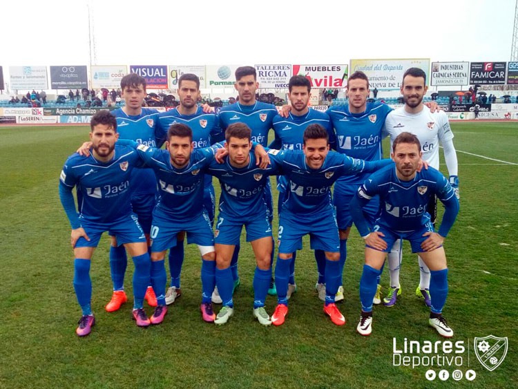 El Linares Deportivo empata sin goles en la cancha del Villanovense