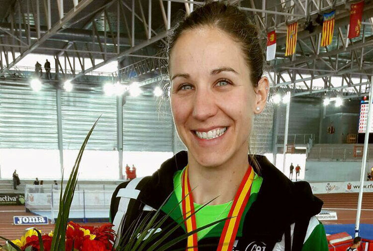 Natalia Romero logra la medalla de plata en el Nacional Absoluto de pista cubierta