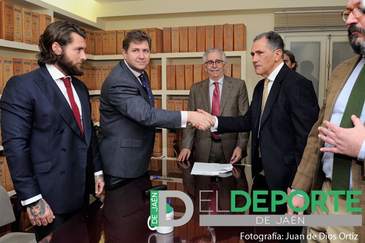 Efectuado el traspaso de las acciones del Real Jaén de Inaltia Sports a Tomás Membrado