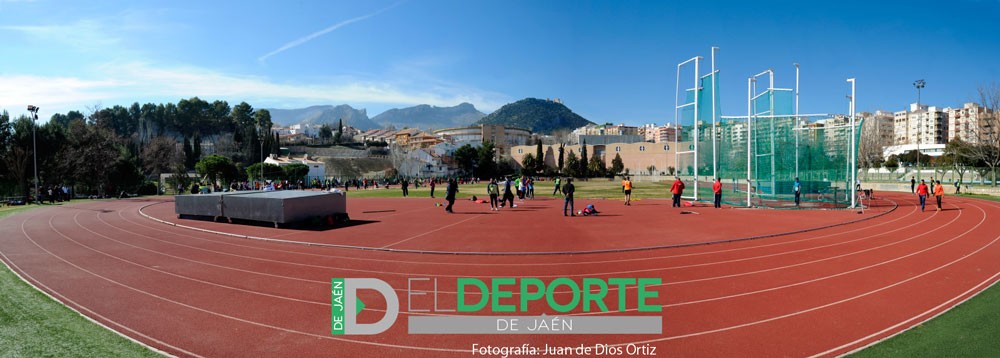 El Unicaja Atletismo se harta y reclama unas instalaciones dignas