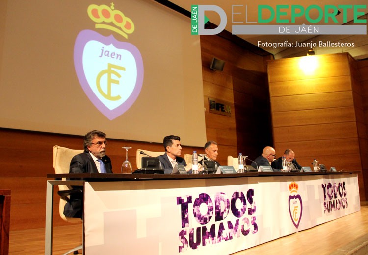 El Real Jaén presenta su campaña de abonados de la temporada 2017-18 con el lema ‘Todos sumamos’