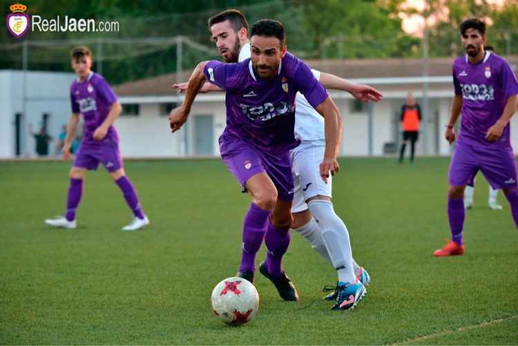 El Real Jaén arranca la pretemporada con una goleada en Villargordo