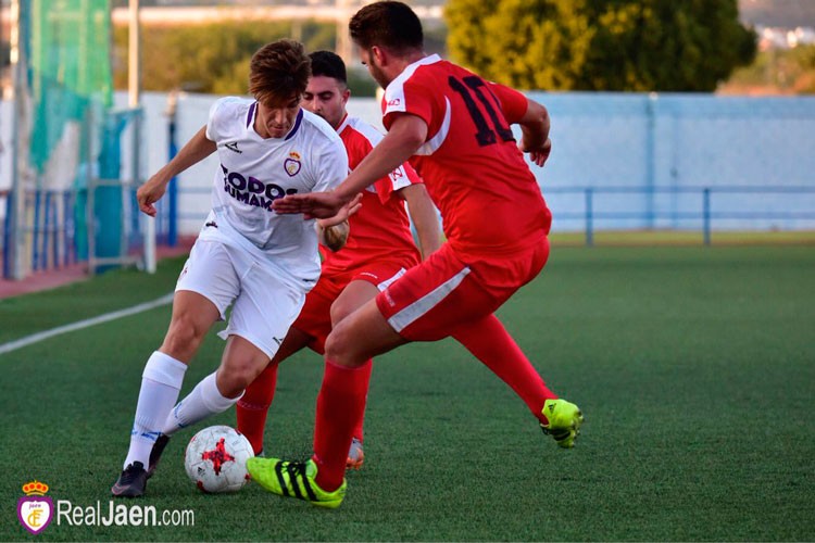 El Real Jaén se gusta con una amplia goleada ante el Algarrobo