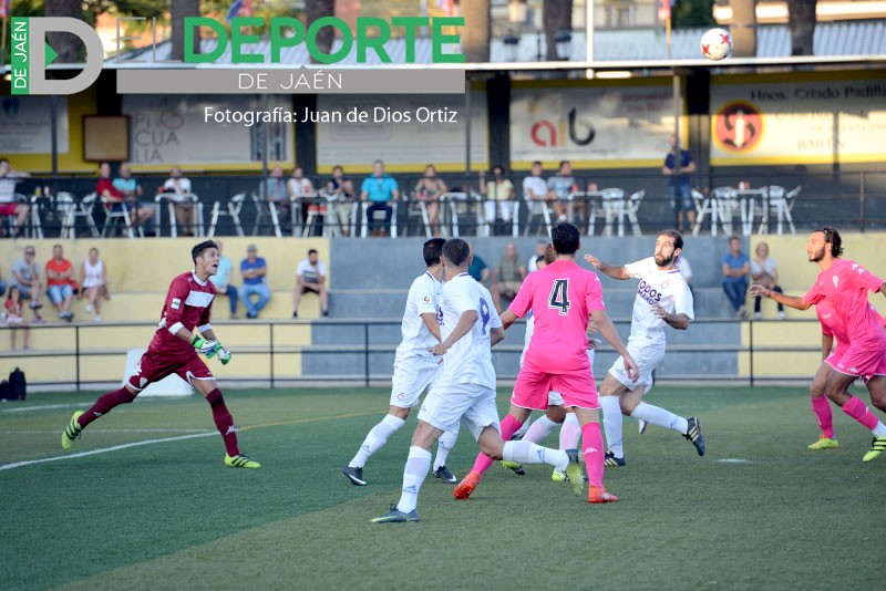 El Real Jaén sufre la remontada del filial cordobés en Bailén