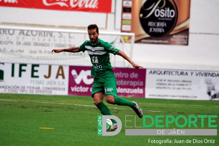 El ex jugador del Atlético Mancha Real, Josema, se incorpora al Linares