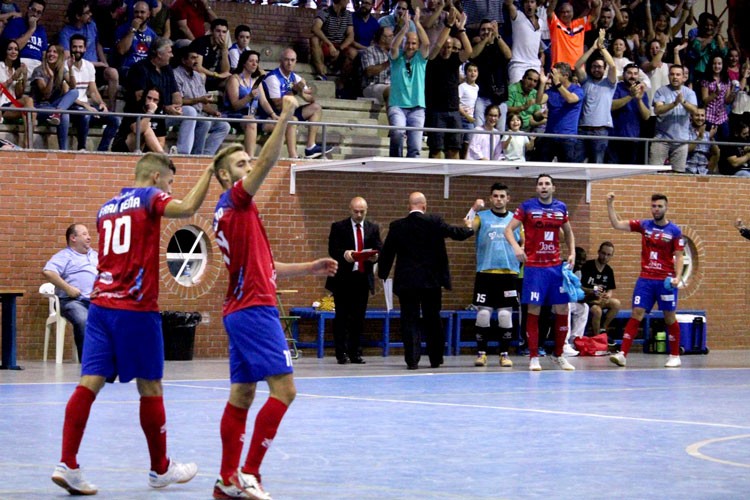 El Mengíbar FS debuta en casa con un triunfo ante el Valdepeñas FS