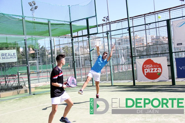 El Torneo de Pádel ‘Ciudad de Úbeda’ ya conoce a sus semifinalistas de veteranos, mixto y menores